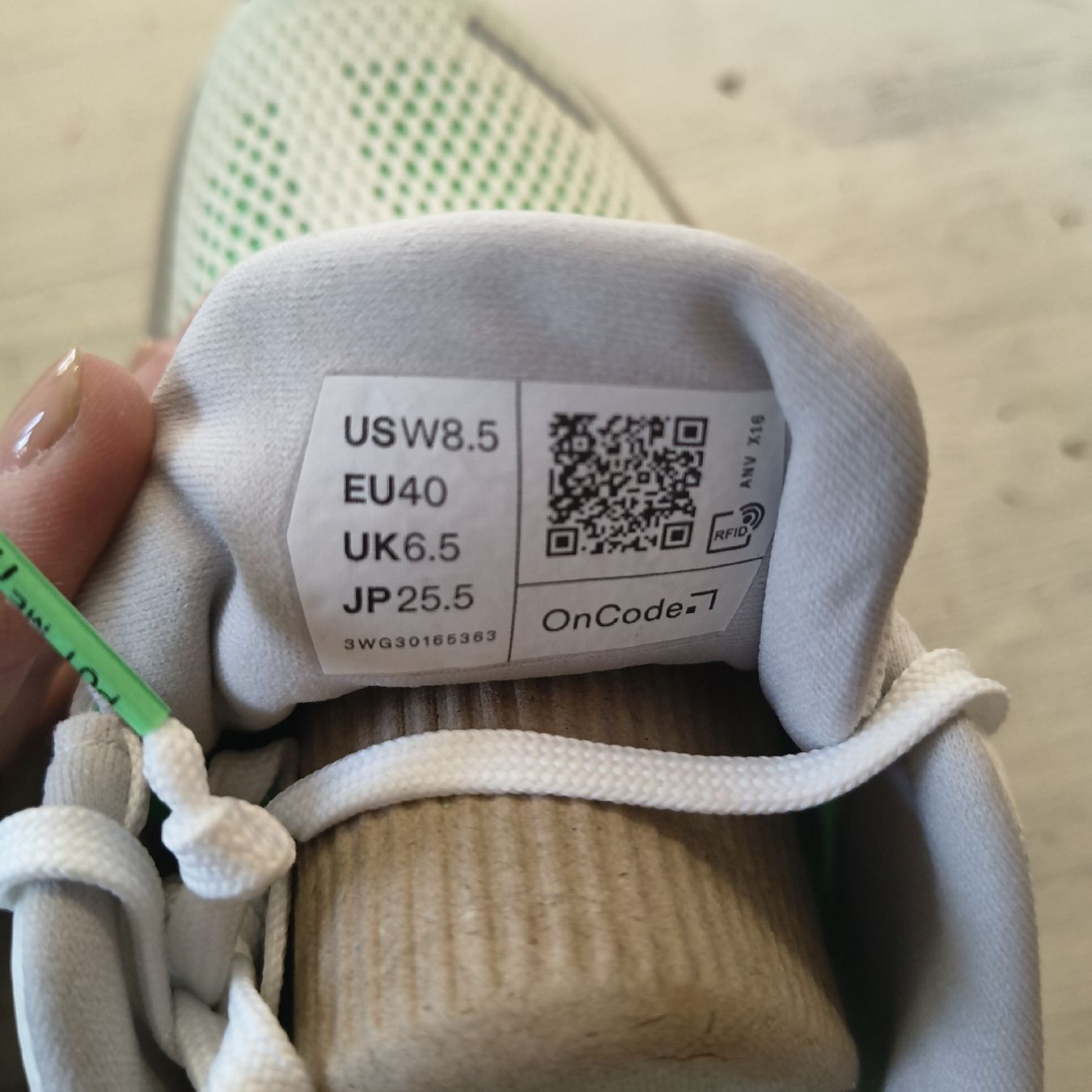 On Scarpe da uomo: ON Laufschuhe Cloudmonster EU40 neu – Nuovo e nell'imballaggio originale da Emmetten venduto da StrassenTierHilfe 2