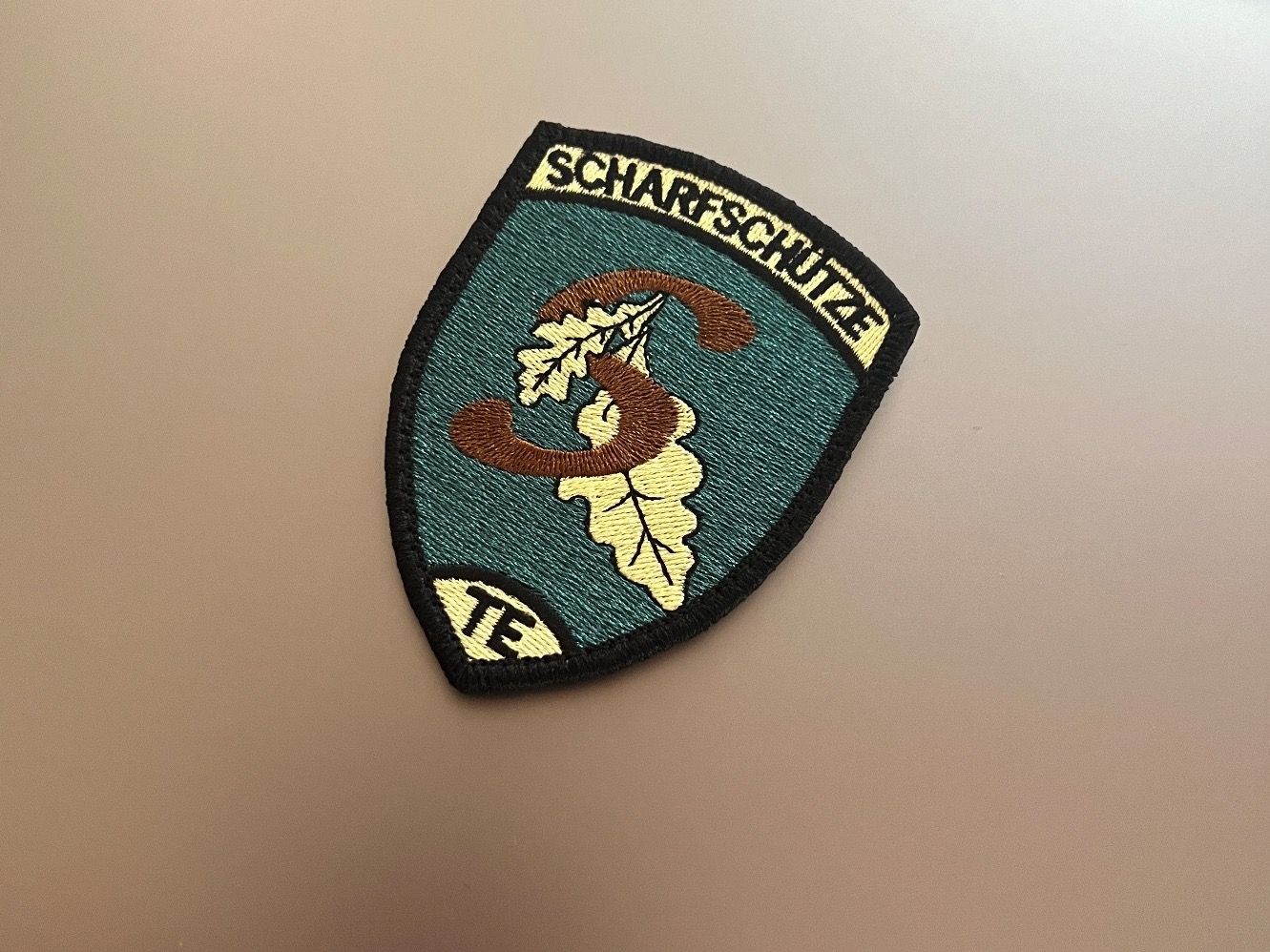 Schweizer Armee Placchette & Badge: Badge Scharfschütze TE mit Klett *** – Nuovo e nell'imballaggio originale da Fruthwilen venduto da speex 1