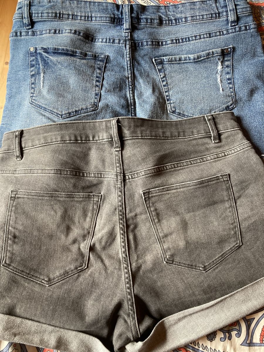 Jeans: 2 mal Shorts Gr. 40-42 – Usato da Mülenen venduto da Rapunzel99 4