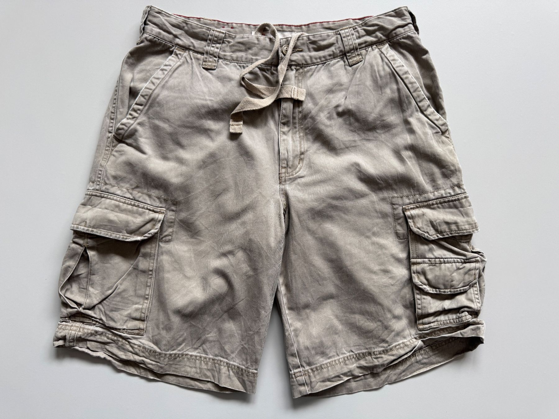 Hosen: Mossimo Y2K Cargo pants W33 bermuda 100% cotton 7 pockets – Gebraucht aus Neuchâtel von _Easy_to_Find_