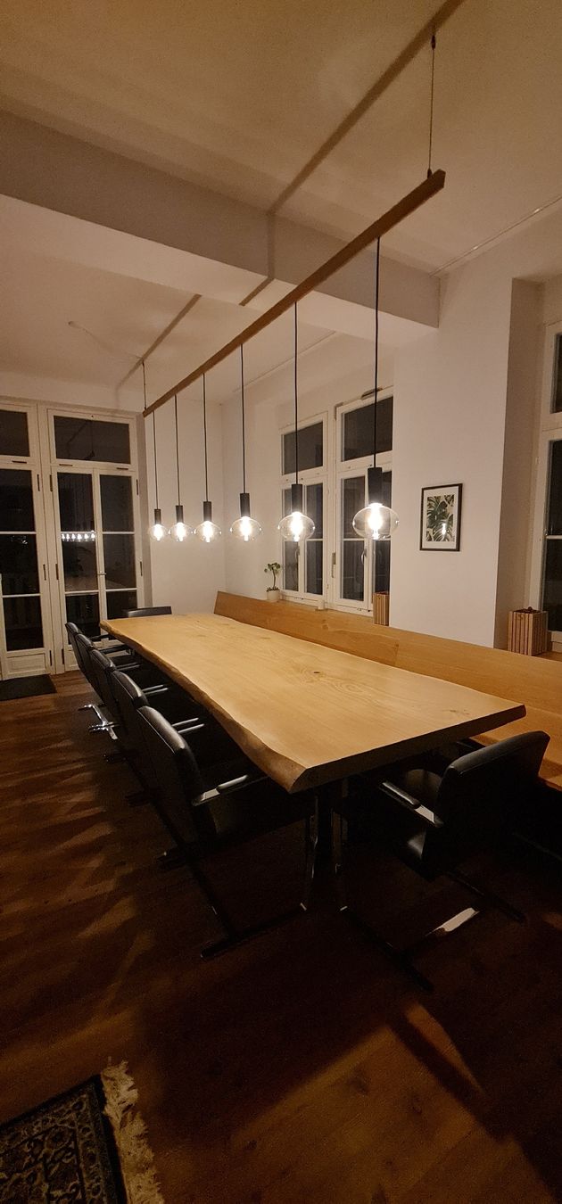 Tavoli: Baumstamm Esstisch (Schweizer Eiche) – Nuovo (secondo la descrizione) da St. Gallen venduto da tag_rwn9 3