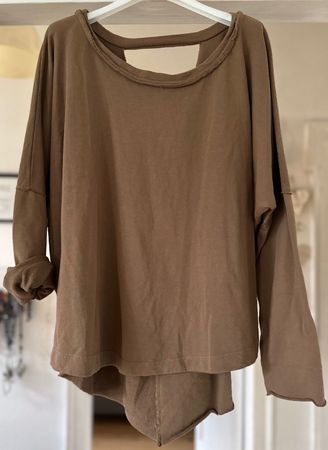 SWEAT-SHIRT EN COTON AVEC DÉTAIL AU DOS! M