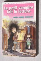 Le petit vampire fait la lecture - Bibliothèque rose