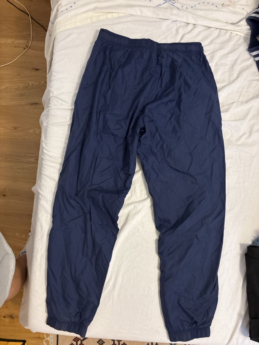 Nike Hosen: Blaue Trainerhose Nike Grösse M – Gebraucht aus Münchenstein von FlavioDe 1