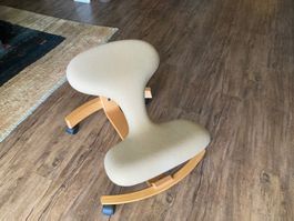 Kniestuhl - wie neu - mocca/caramel - Farbe