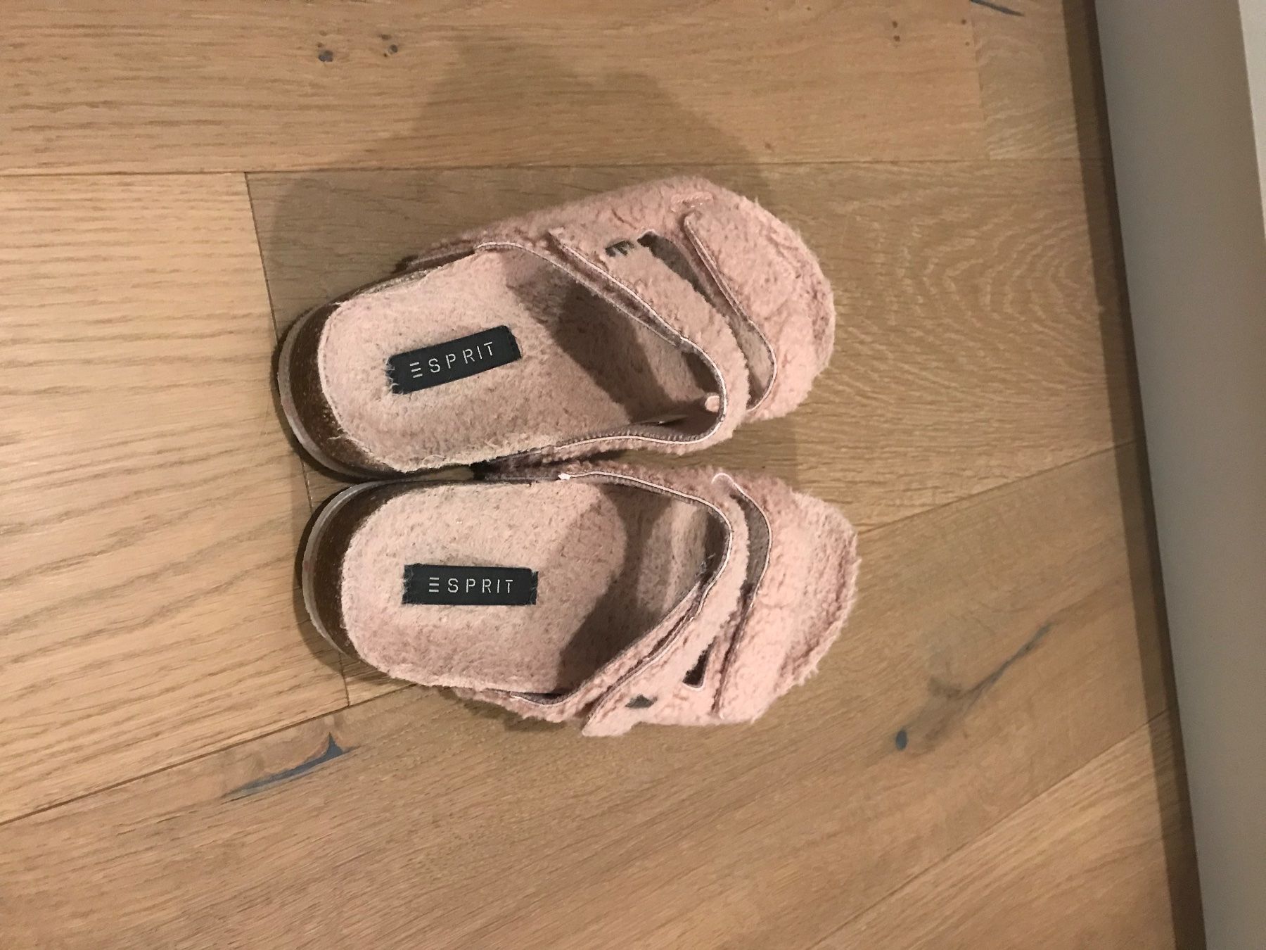 Esprit Scarpe da donna: Esprit Hausschuhe Gr. 37 – Usato da Affoltern am Albis venduto da variablend 1