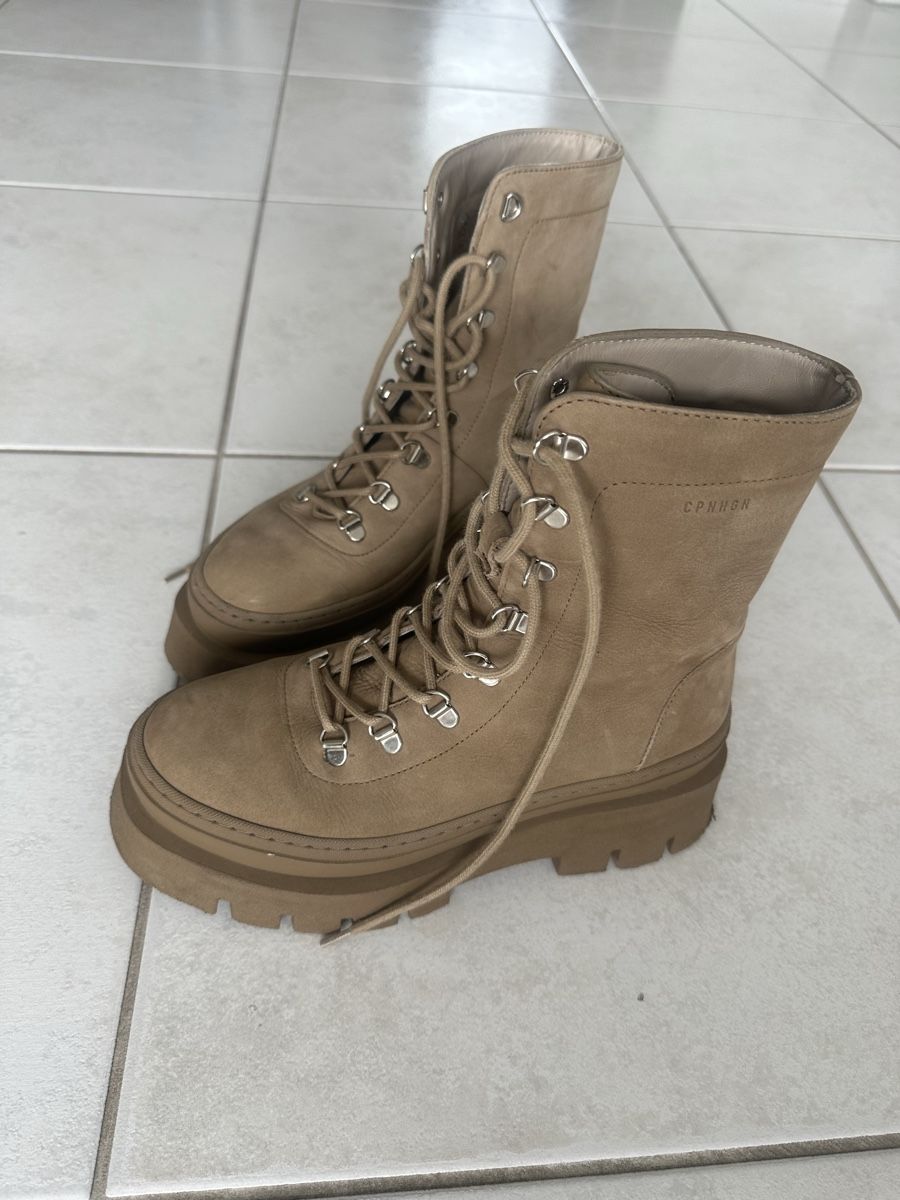 Chaussures femmes: CPNHGN Boots Gr. 39 – D'occasion à Unterägeri par Tobitan