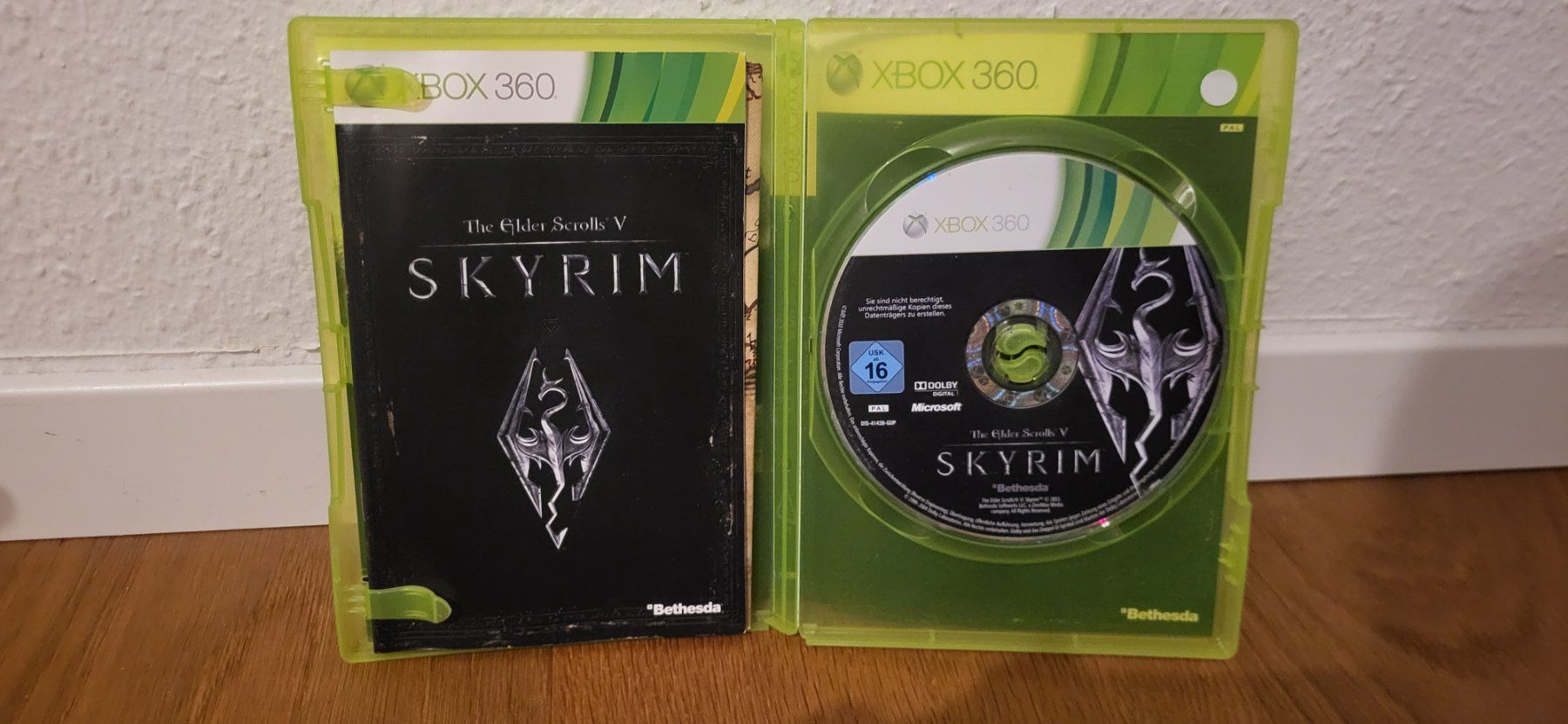 Microsoft Giochi: Xbox 360 - Skyrim – Usato da Münsingen venduto da Heroism2010 2