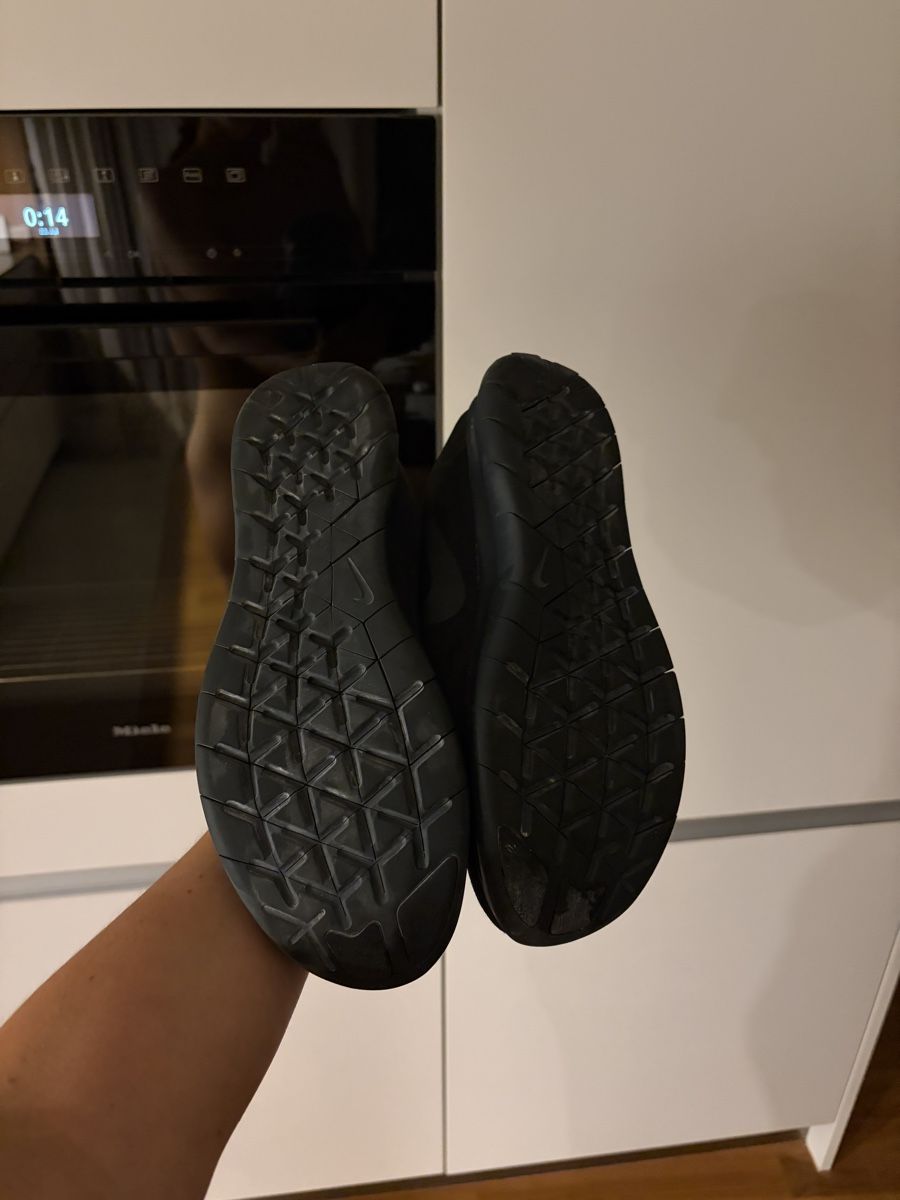 Nike Scarpe da uomo: Nike Sneaker schwarz Grösse 40 – Nuovo (secondo la descrizione) da Meilen venduto da SabrinaK1992 4