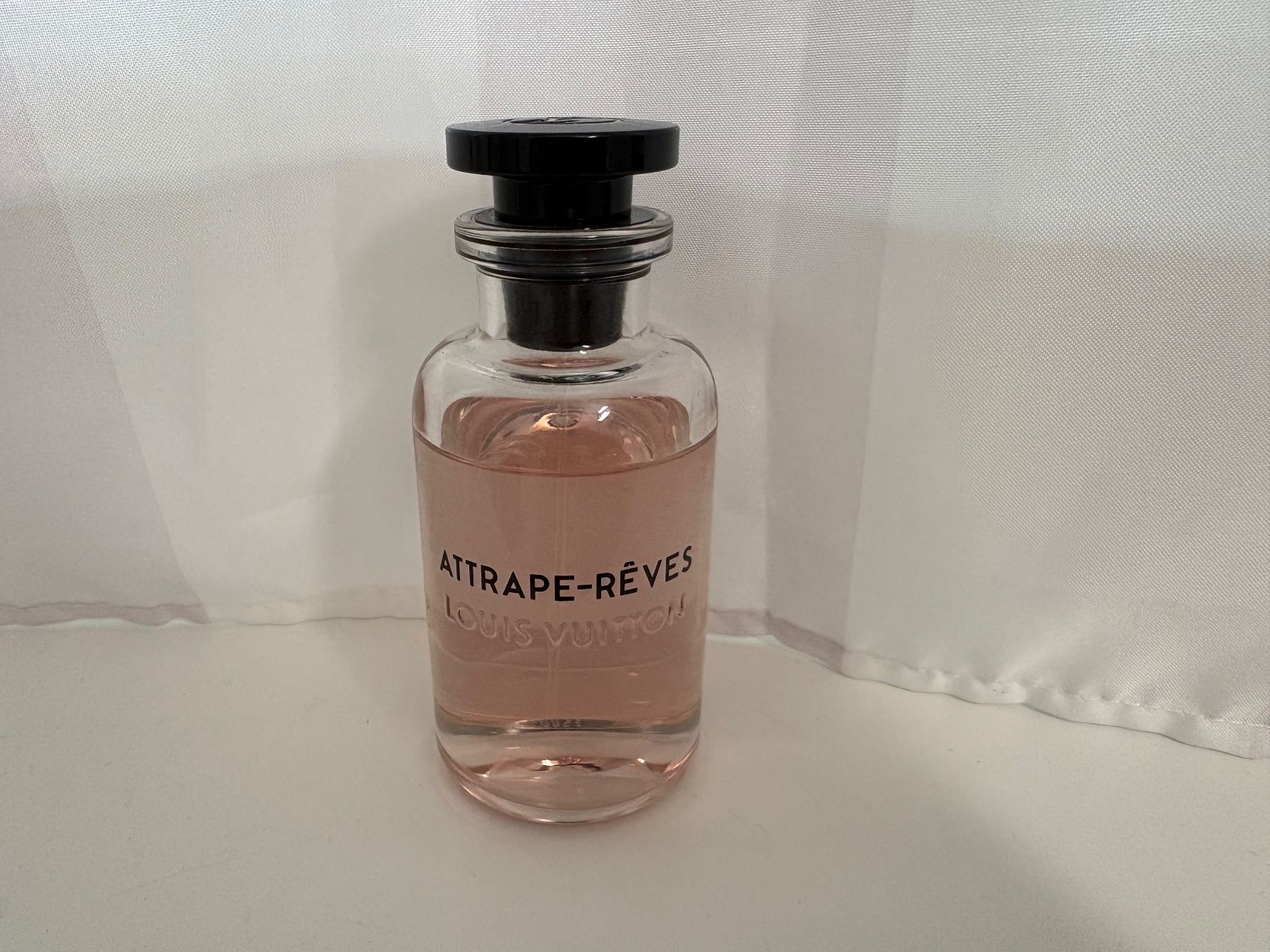 Louis Vuitton Profumi & Eau de Toilette: Louis Vuitton - Attrape-Rêves Eau de Parfum, 100 mL – Usato da Zürich venduto da cassandra1504 1