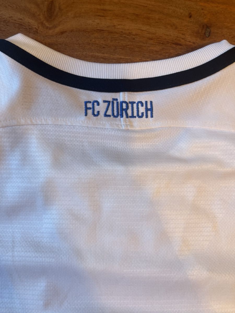 Canottiere & Pantaloni: FCZ Trikot 2018/19 Home – Usato da Zürich venduto da User_99 5