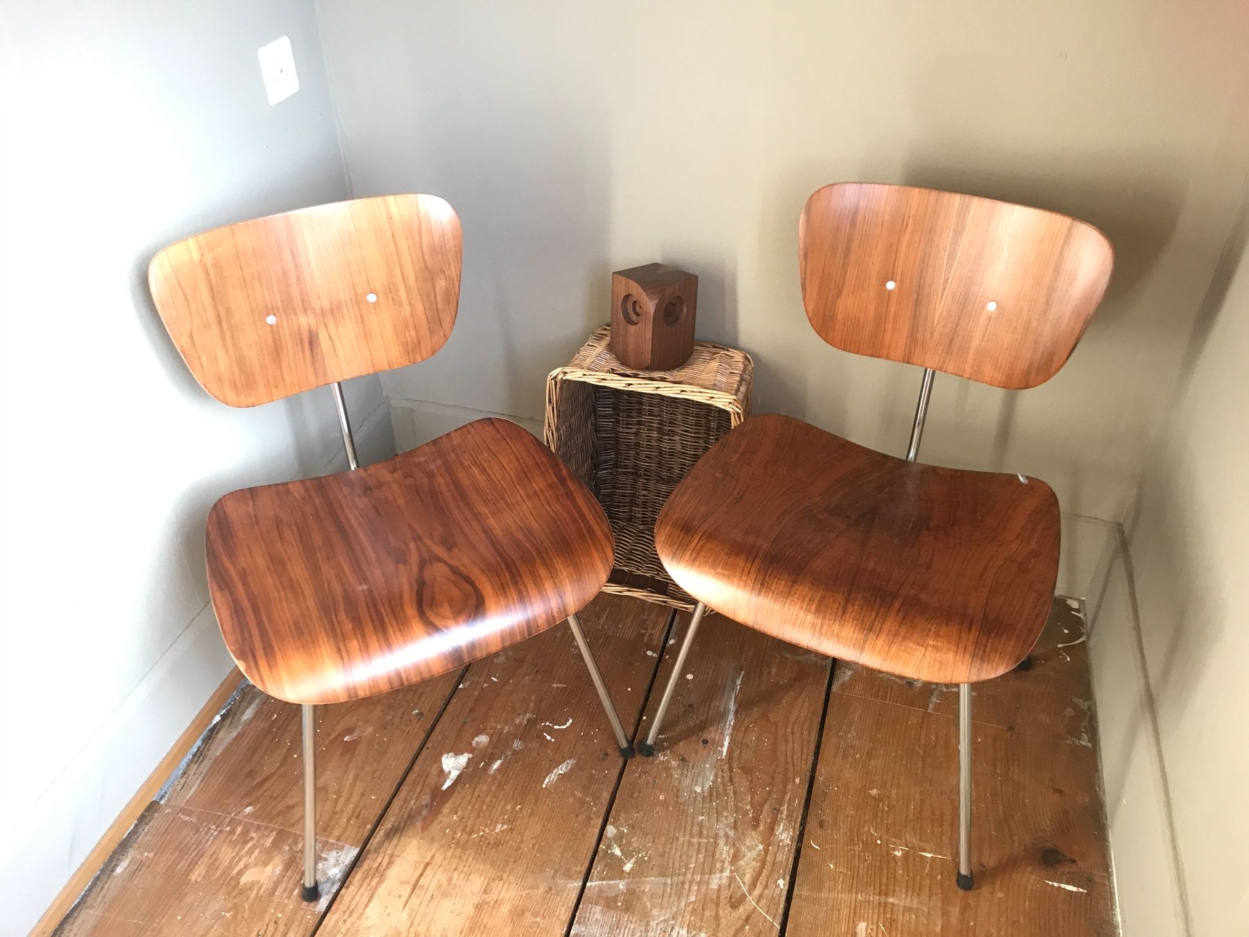 Herman Miller Sedie: Labeled Early DCM Sessel von Herman Miller – Usato da Seewen SO venduto da Nordic-Old-Fashion