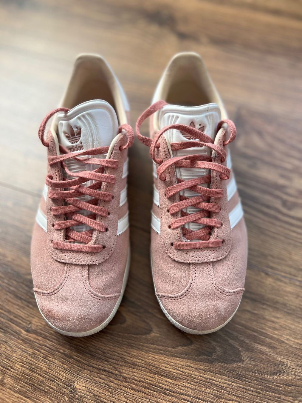 Adidas Herrenschuhe: ADIDAS Gazelle echtes Wildleder rosa – Gebraucht aus Bassersdorf von m.vontobel