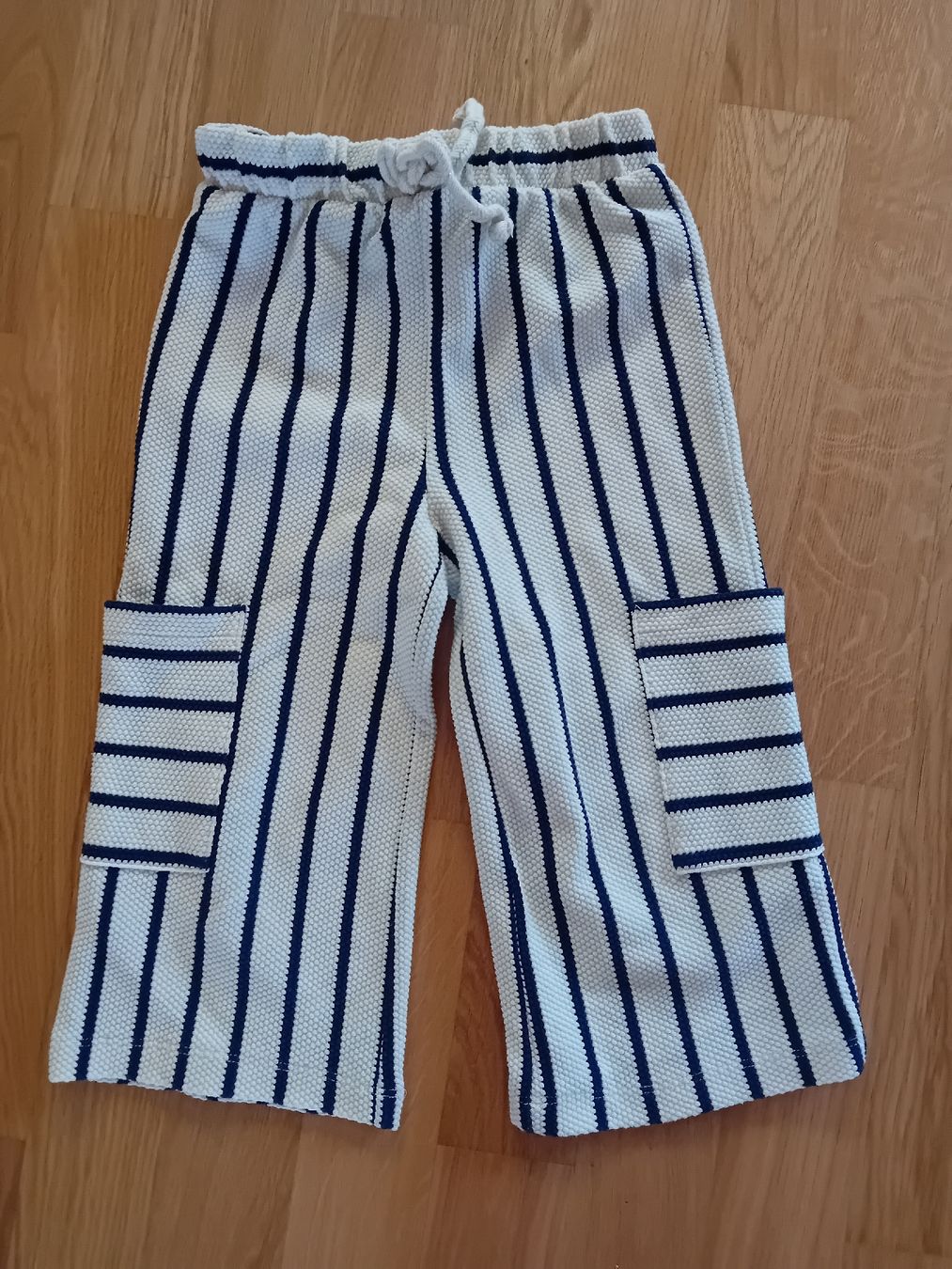 Hosen: Hose Mädchen – Gebraucht aus Dübendorf von kse_h8fd