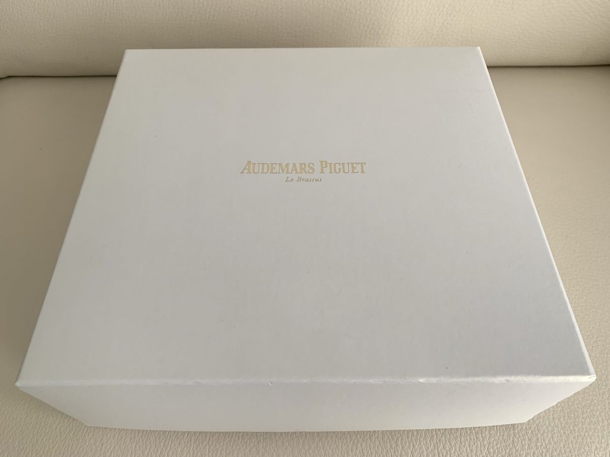 Tutte le decorazioni: Audemars Piguet Weihnachtskugeln Set 5 Stück Neu – Nuovo e nell'imballaggio originale da Rikon im Tösstal venduto da Alpenmutz 4