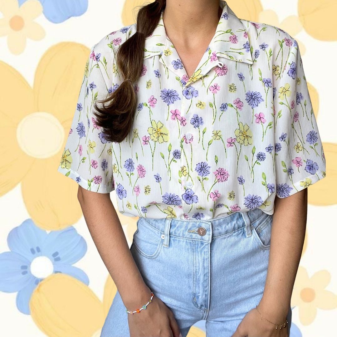Camicette: Vintage shirt with flowers – Usato da Nyon venduto da Vivafripa 1