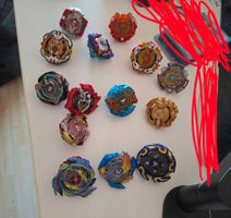 Beyblade Burst Set (15 Beyblades und einige starter)