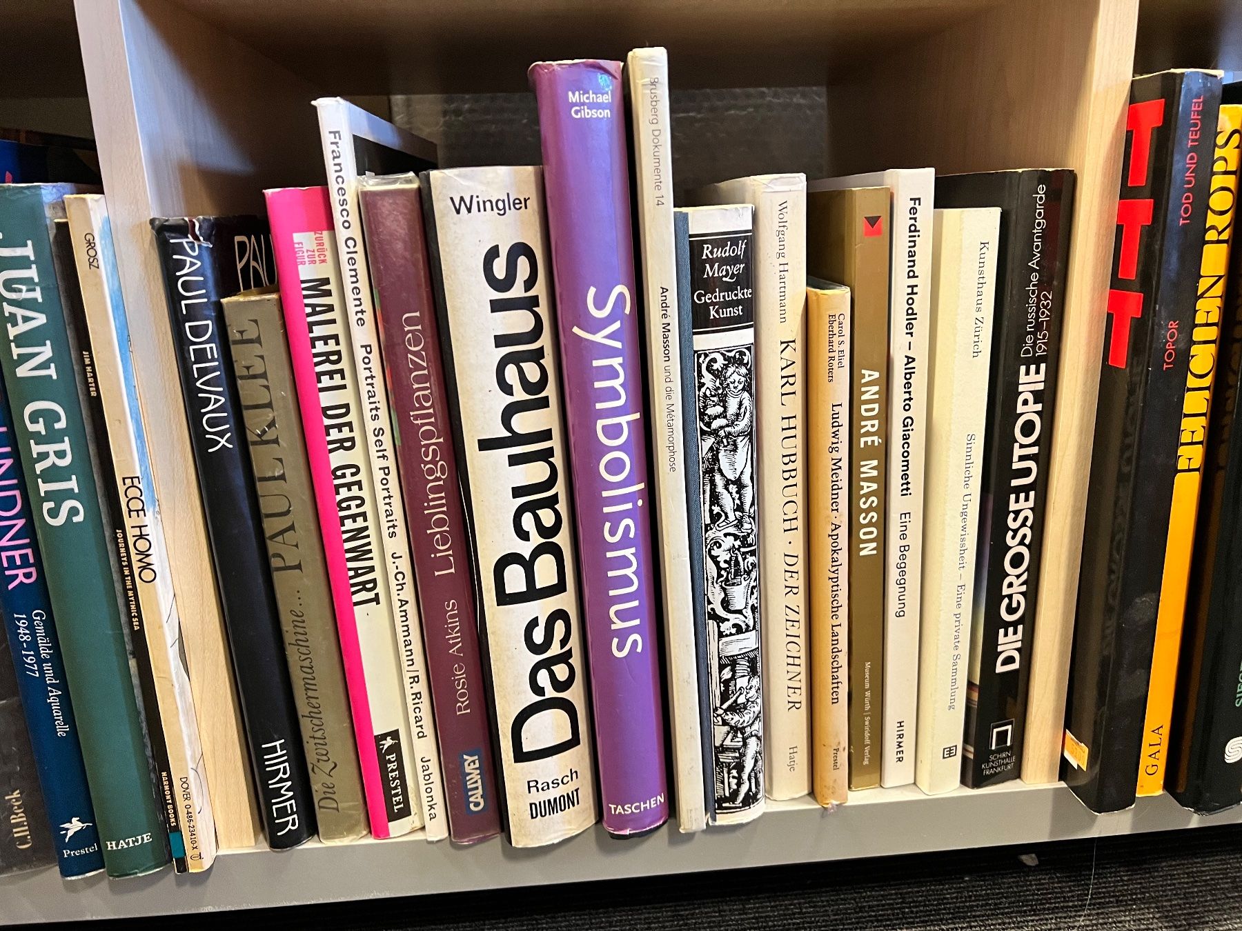 Libri: Kunstbücher Sammlung mindestens 180 Stück – Usato da Adliswil venduto da buch_und_kunst 2