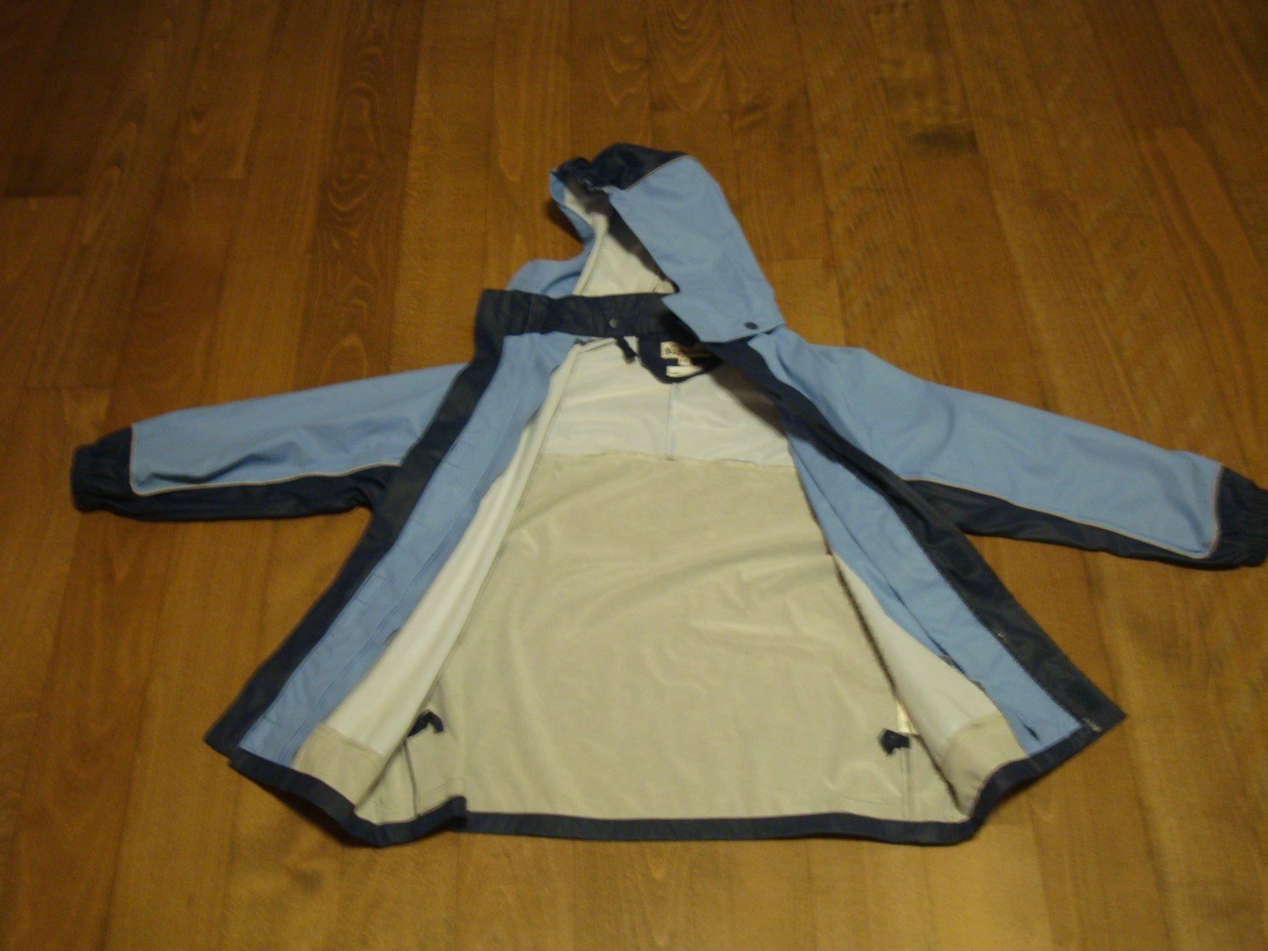 Jacken & Mäntel: RegenjackeGr. 128 – Gebraucht aus Mosnang von zwasli03 2