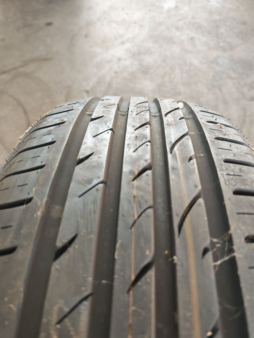 Pneumatici & Ruote complete: Nexen 215/55 R17 – Nuovo (secondo la descrizione) da Richenthal venduto da maenggi16 3