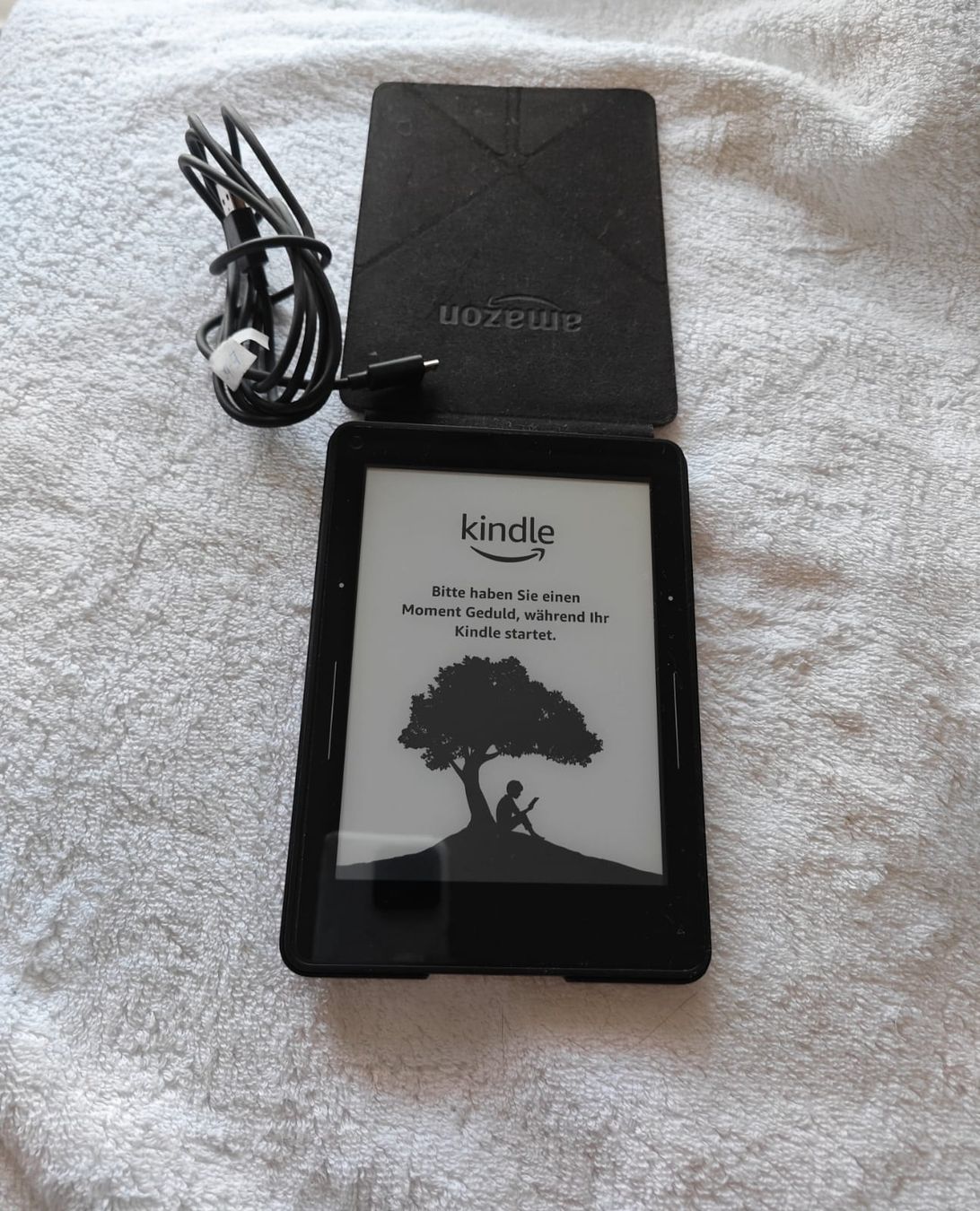 Libri: Amazon Origami Amazon Kindle Voyage – Usato da Zollikofen venduto da zar_j67f