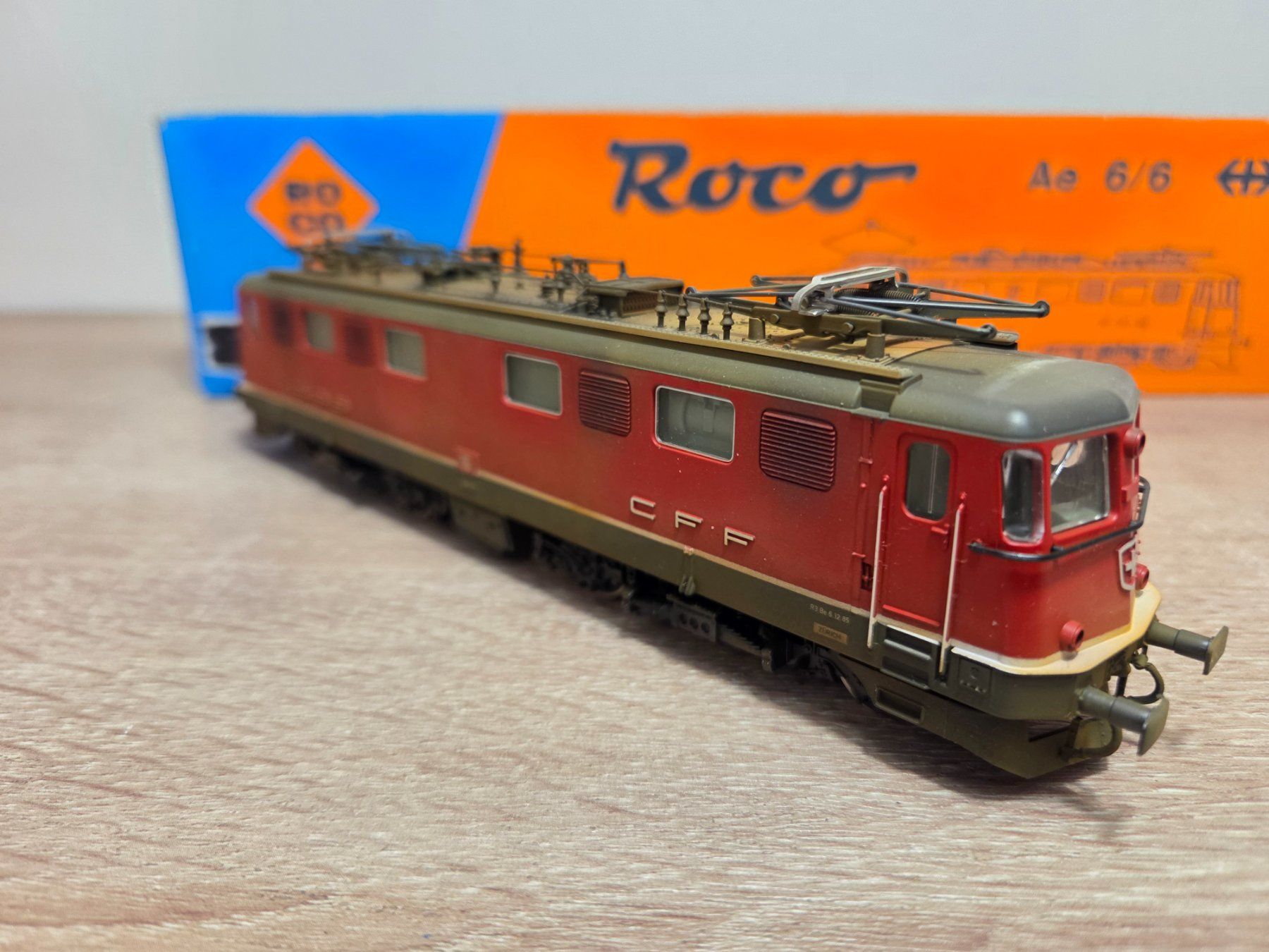Roco Trains électriques: Roco 43536 E-Lok Ae 6/6 SBB H0 – D'occasion à St-Aubin-Sauges par Lo_Go 3