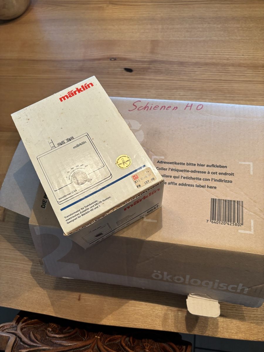 Märklin Modellini di ferrovie: Modelleisenbahn Transformator und Schienen – Difettoso da Wil SG venduto da mario.wick