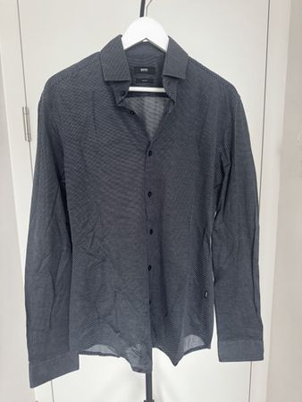 Hugo Boss Hemd, dunkel gepunktet, Slim Fit, Grösse M,