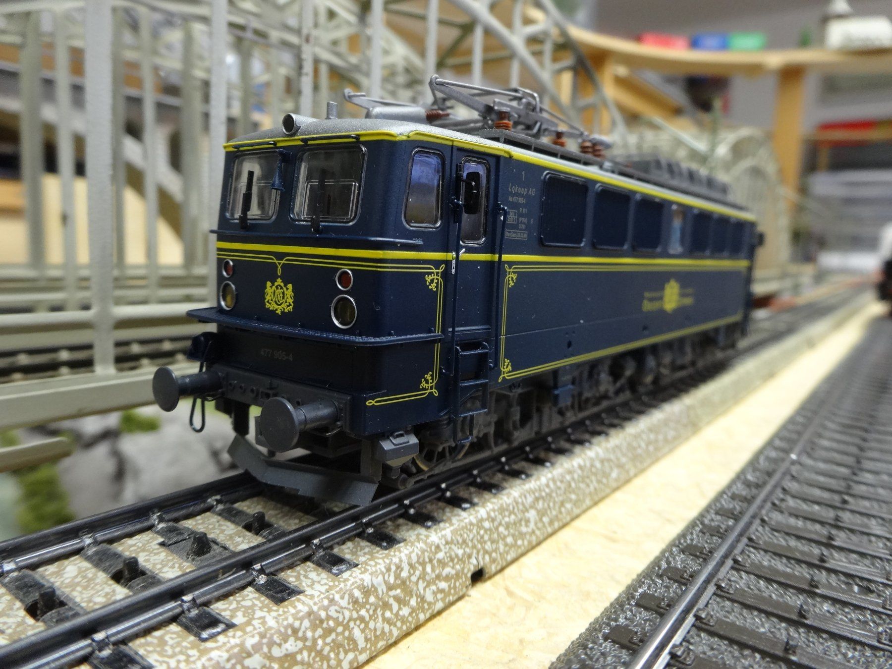 Brawa Modellini di ferrovie: Brawa 0237 Ae 477 Lokoop AG "Orient Express", OVP – Nuovo (secondo la descrizione) da Hinwil venduto da chris_badminton 3