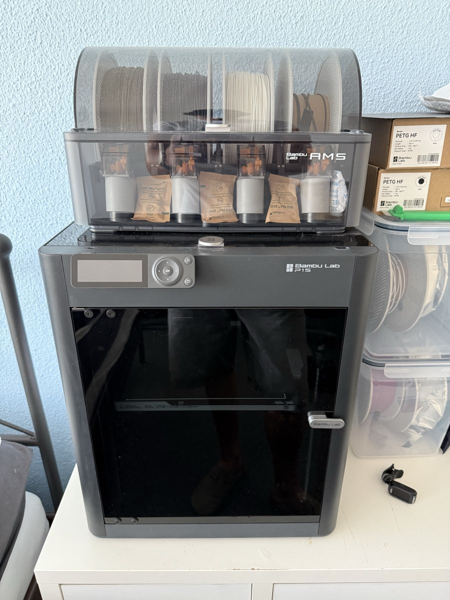 Bambu Lab Imprimante 3D: Bambu Lab P1S mit AMS Drucker – D'occasion à Horw par Erichaellrr
