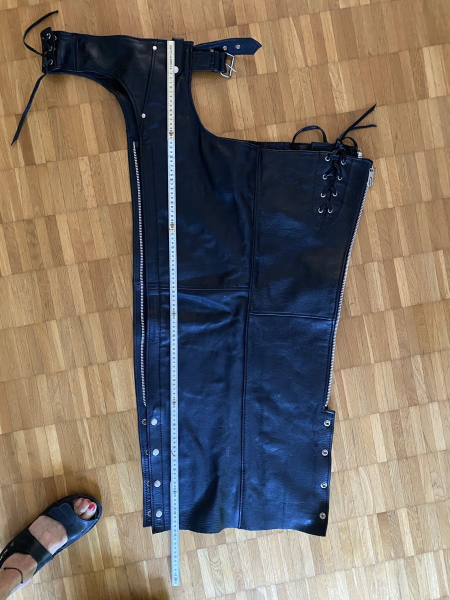 Pantaloni: Chaps – Usato da Regensdorf venduto da DanielaR01 1