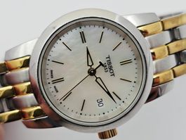 Tissot T0332100 A Damenuhr Saphirglas Quarz Uhr