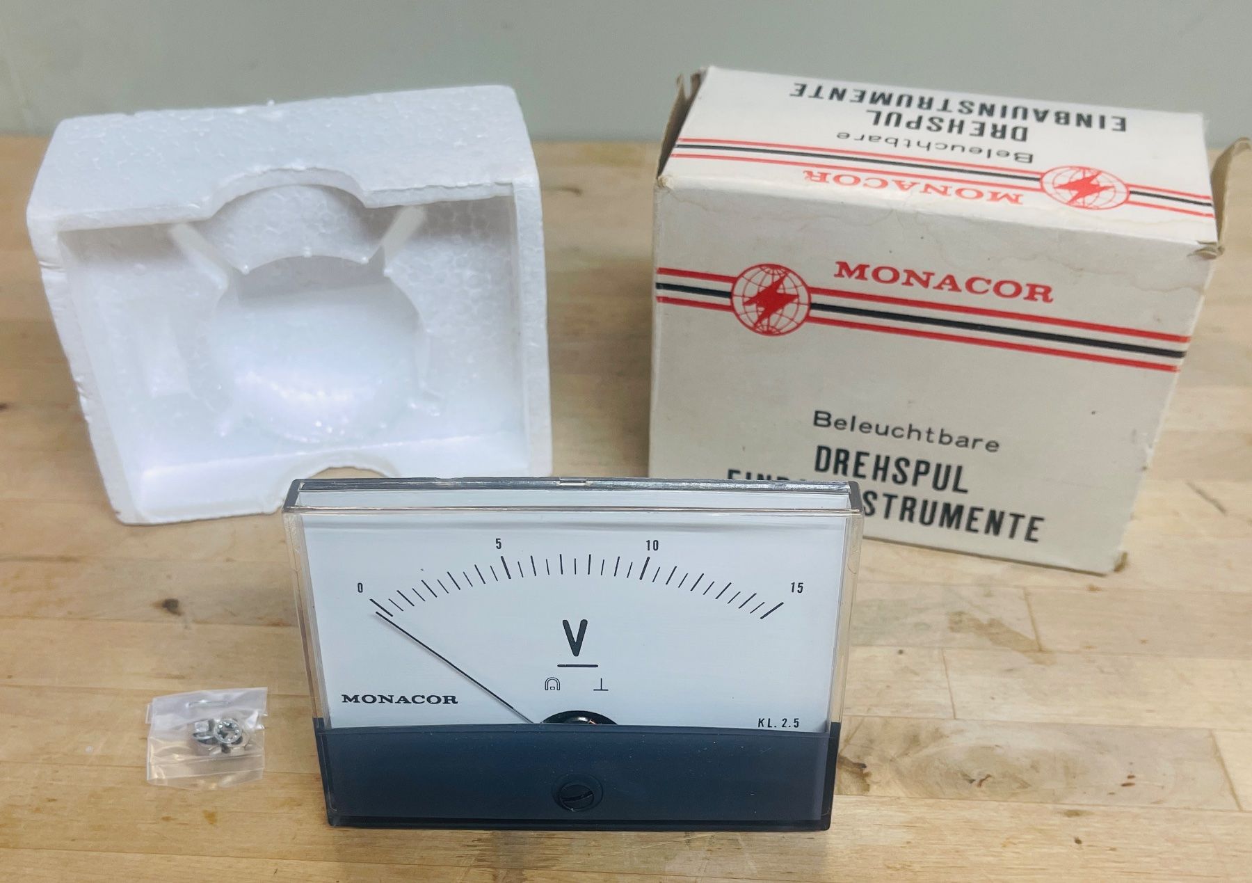 Monacor Messen: Monacor Drehspul Einbauinstrument neuwertig. – Neu (gemäss Beschreibung) aus Dänikon ZH von