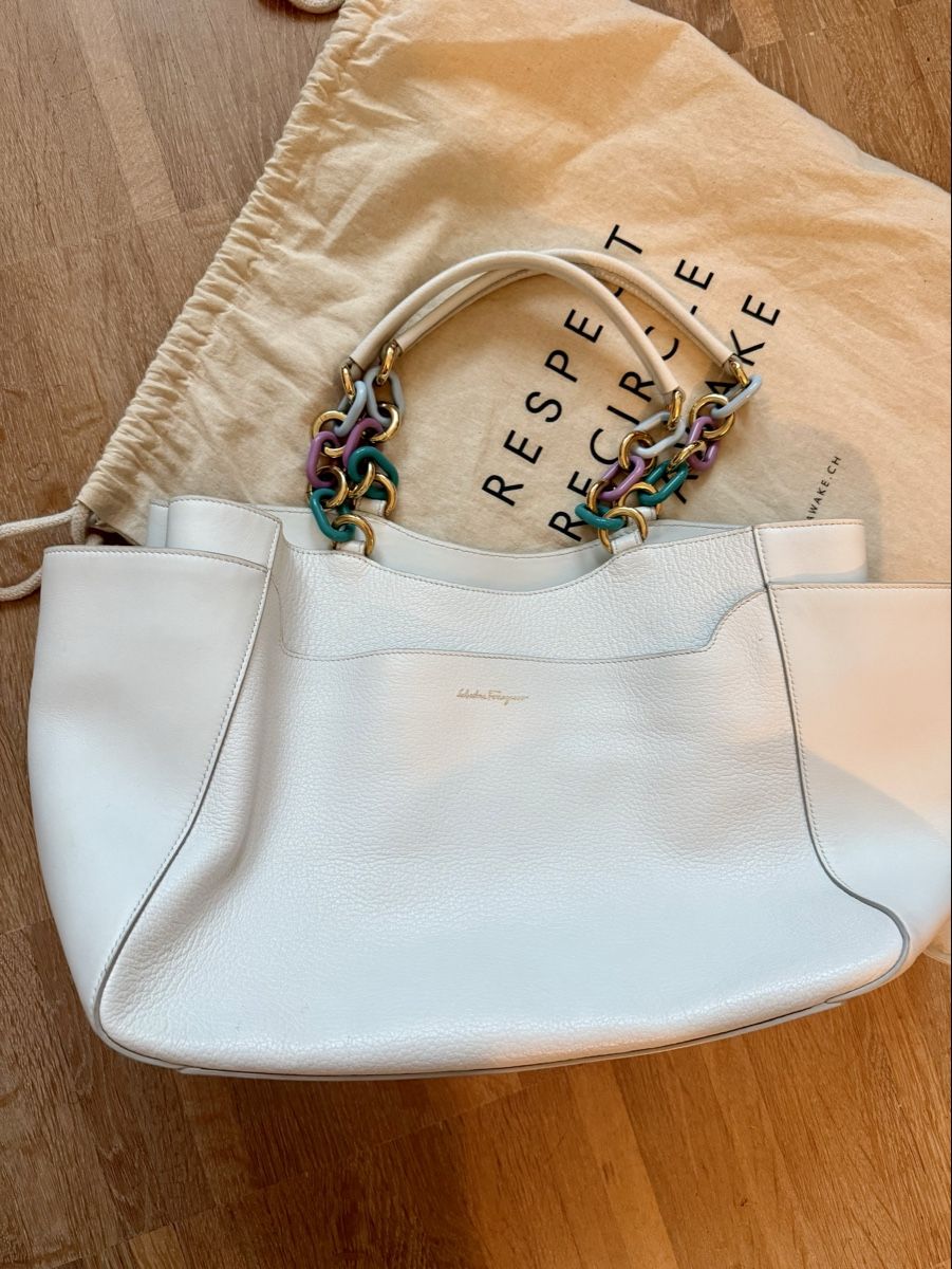 Salvatore Ferragamo Borse da donna: Salvatore Ferragamo Handbag – Usato da Bottmingen venduto da Itsclaire 1