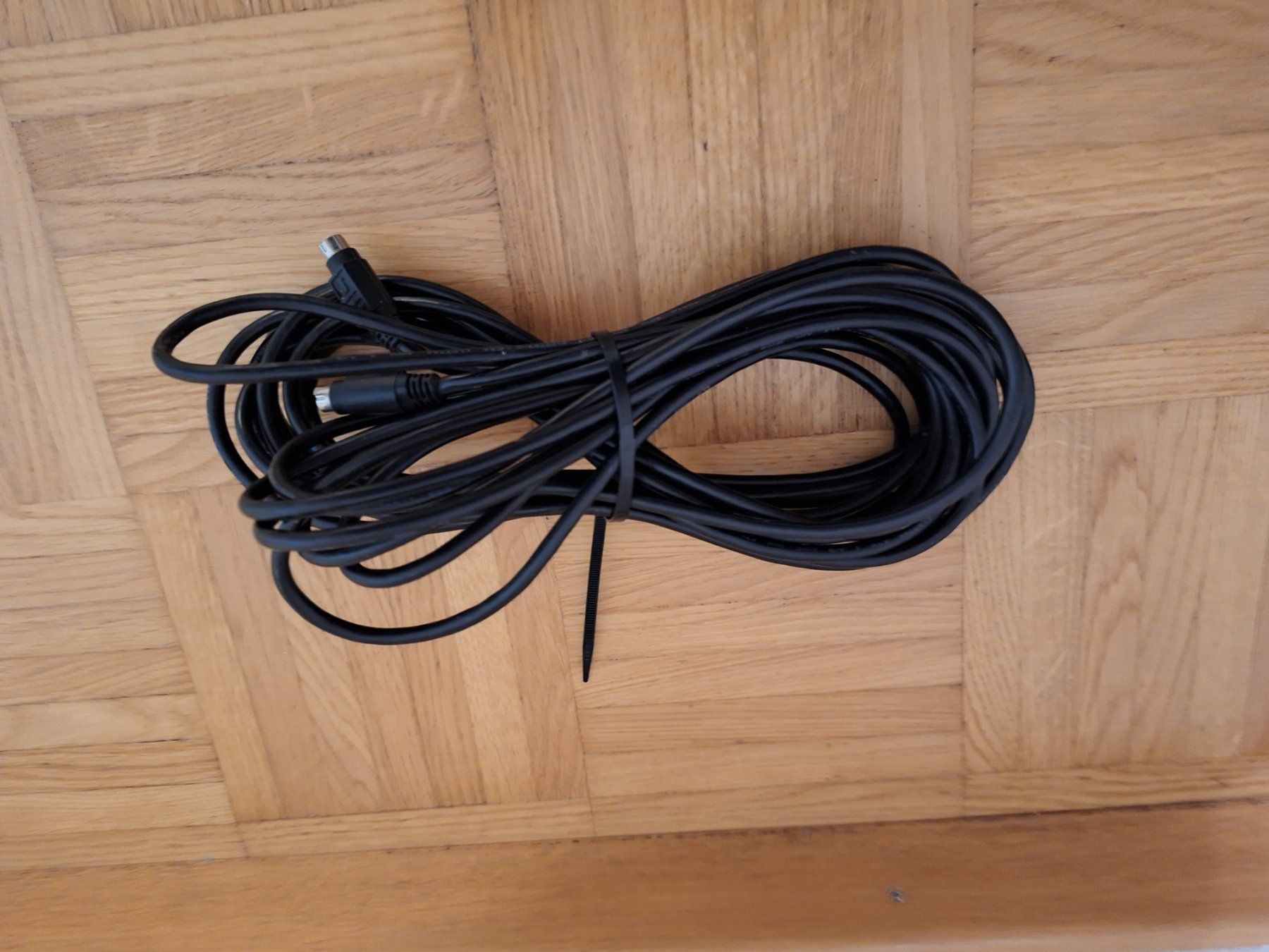 Bose Cavi: Bose - Kabel 9 Pin, Bose Lifestyle – Usato da Winterthur venduto da Kmaro85
