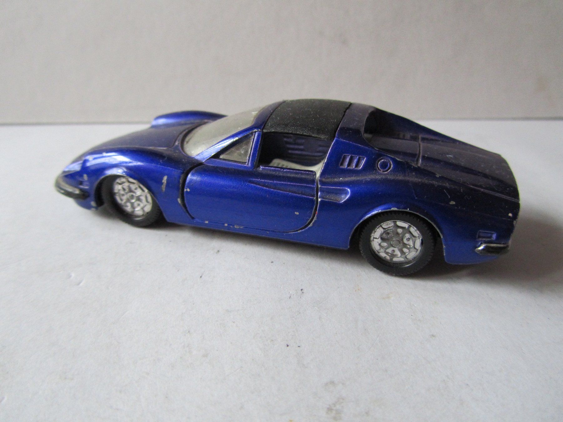 Norev Modellini d'auto: Ferrari 246 GTS, Norev – Usato da Weiningen ZH venduto da dietsch57 4
