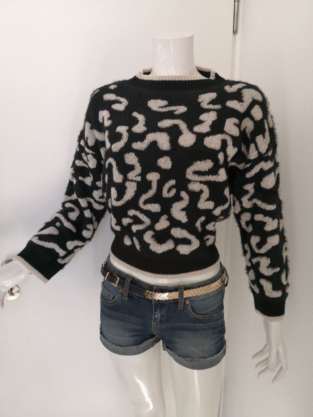 Zara Maglioni & Felpe: 🤩ZARA PULLOVER SCHWARZ-WEISS MUSTER NEU – Nuovo (secondo la descrizione) da Olten venduto da Naja-Twins-Twins 9