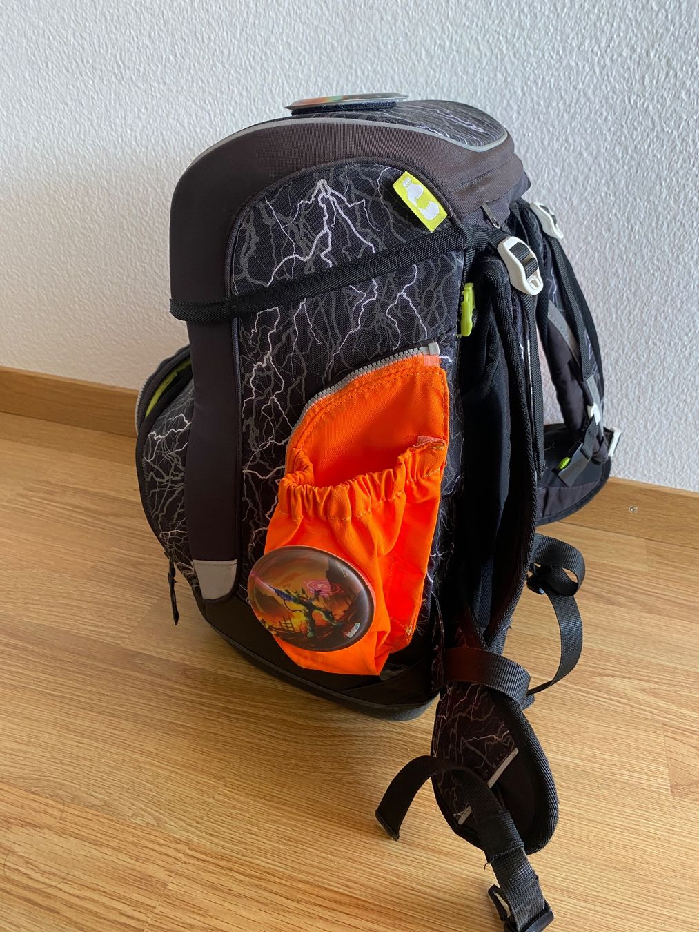 Ergobag Borse & Zaini: Ergobag Schulthek + Turnbeutel + Etui, schwarz mit Blitzen – Usato da Zürich venduto da joe_r8hb 2