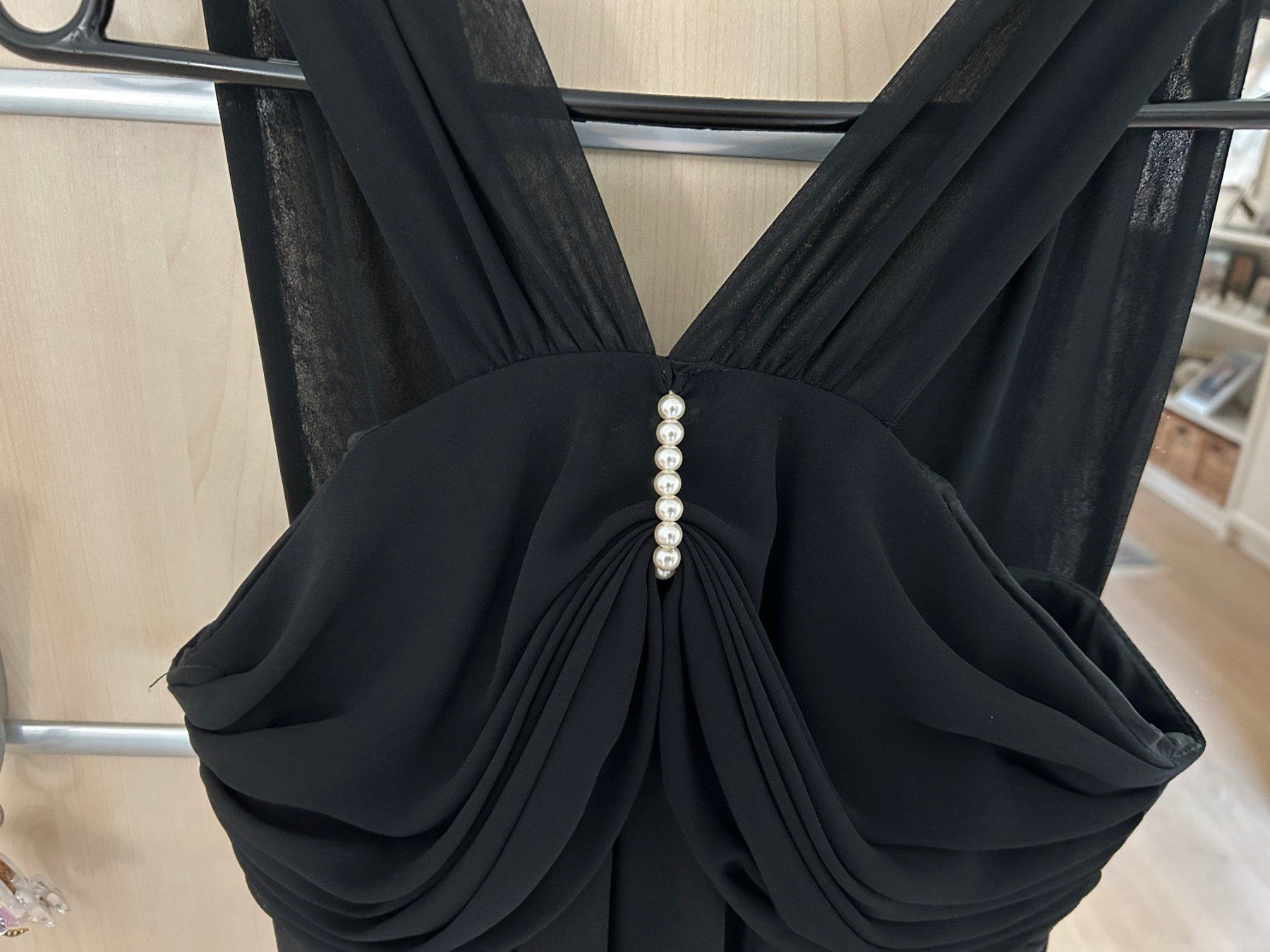 Vestiti: Schwarzes Abendkleid Gr. 38 mit Perlenapplikation – Nuovo (secondo la descrizione) da Bülach venduto da duma43 1