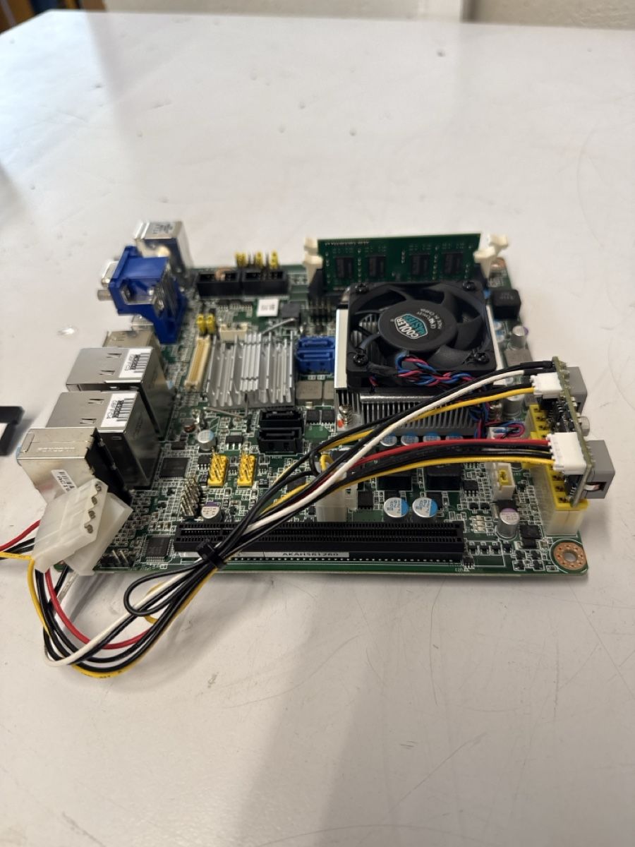 Intel Schede madri: AIMB-273 Industrie-Mainboard inkl. Intel Celeron B810, RAM – Usato da Schupfart venduto da philippb06 2