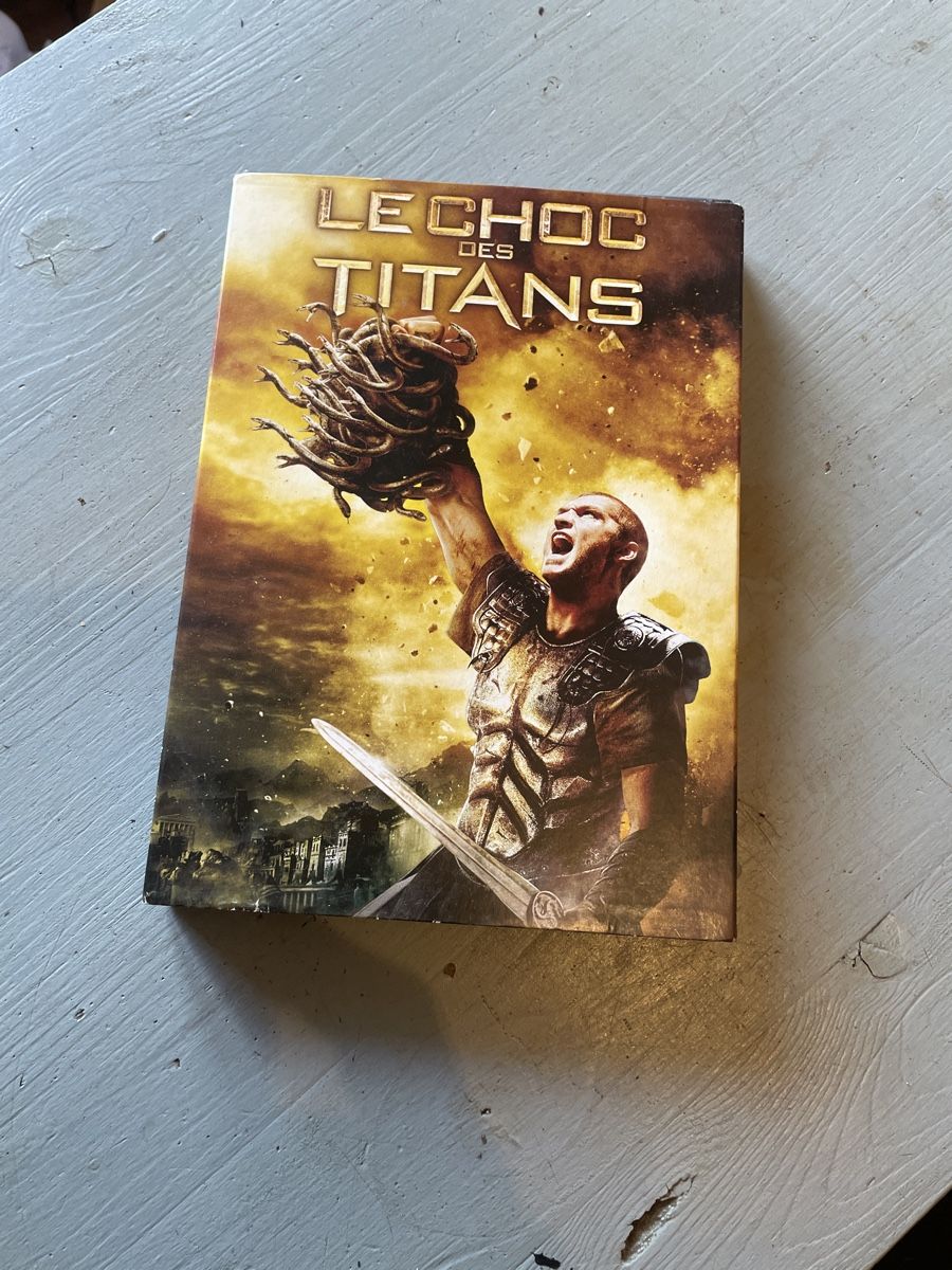 Tous les DVDs: DVD le choc des titans  – D'occasion à moudon par faucheur2