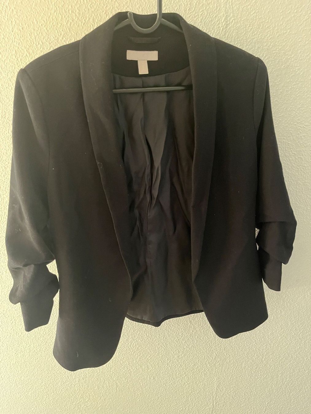 H&M Giacche: Schwarzer Blazer, Gr. L/40 von H&M – Usato da Zürich venduto da ialynn