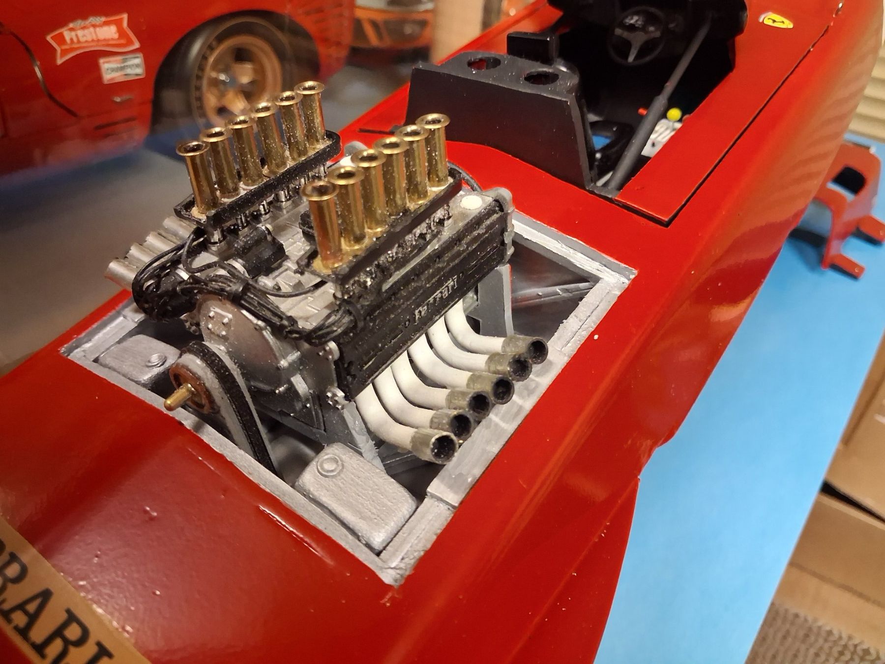 Kit di modellismo & Modellini statici: Maquette Hydrojet type "Cigarette" Courses offshore  1/12e – Nuovo e nell'imballaggio originale da Mézery-près-Donneloye venduto da denzer 5