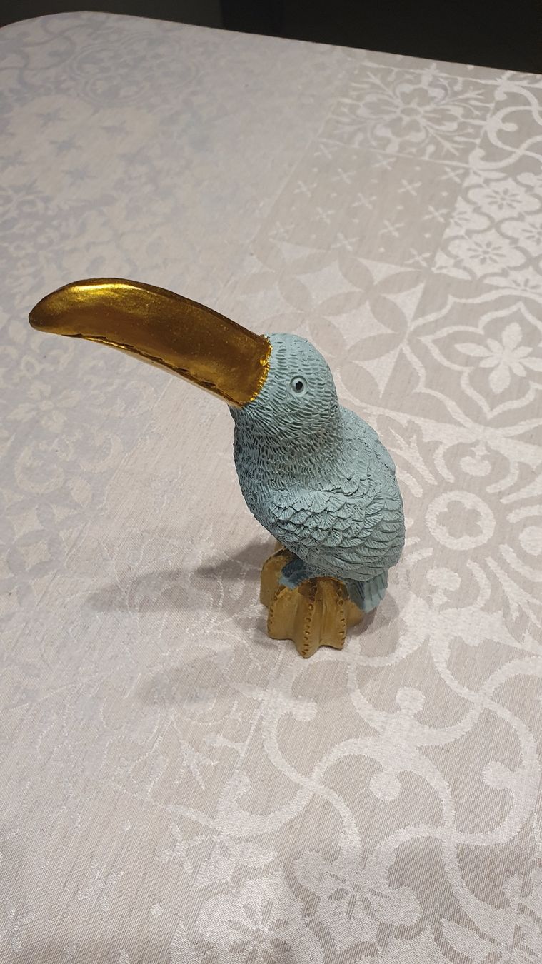Maisons du monde Tutte le decorazioni: Toucan décoratif bleu et doré - Élégance tropicale! – Usato da Avry-sur-Matran venduto da cec_nhz8 2