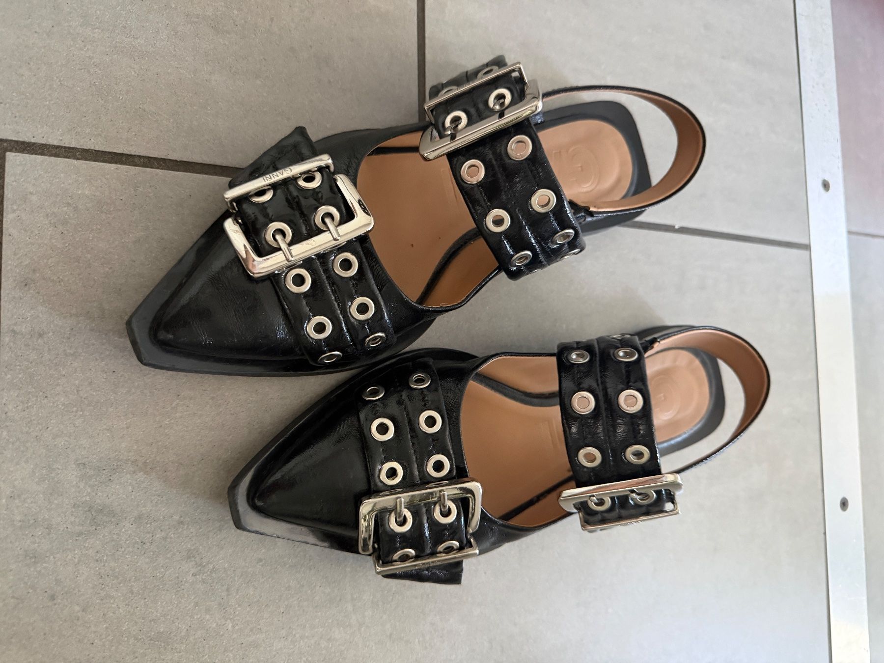 Ganni Damenschuhe: Ganni shoes – Gebraucht aus Zürich von sad_rd9w