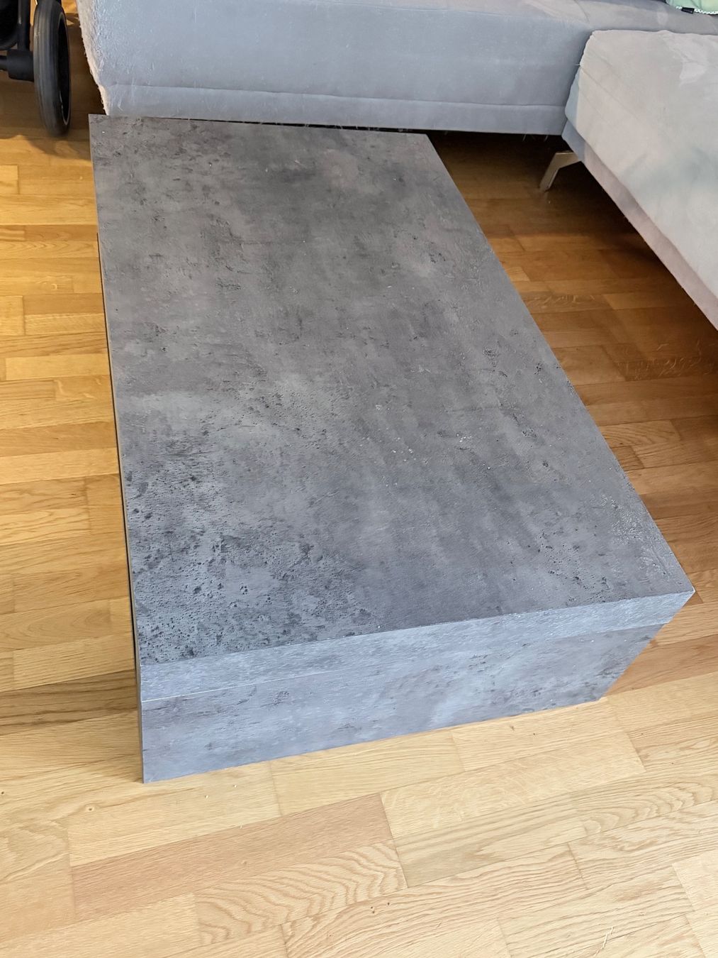 Tavoli: Couchtisch Beton Optik Schwarz Gebraucht – Usato da Egerkingen venduto da bookworm96 1
