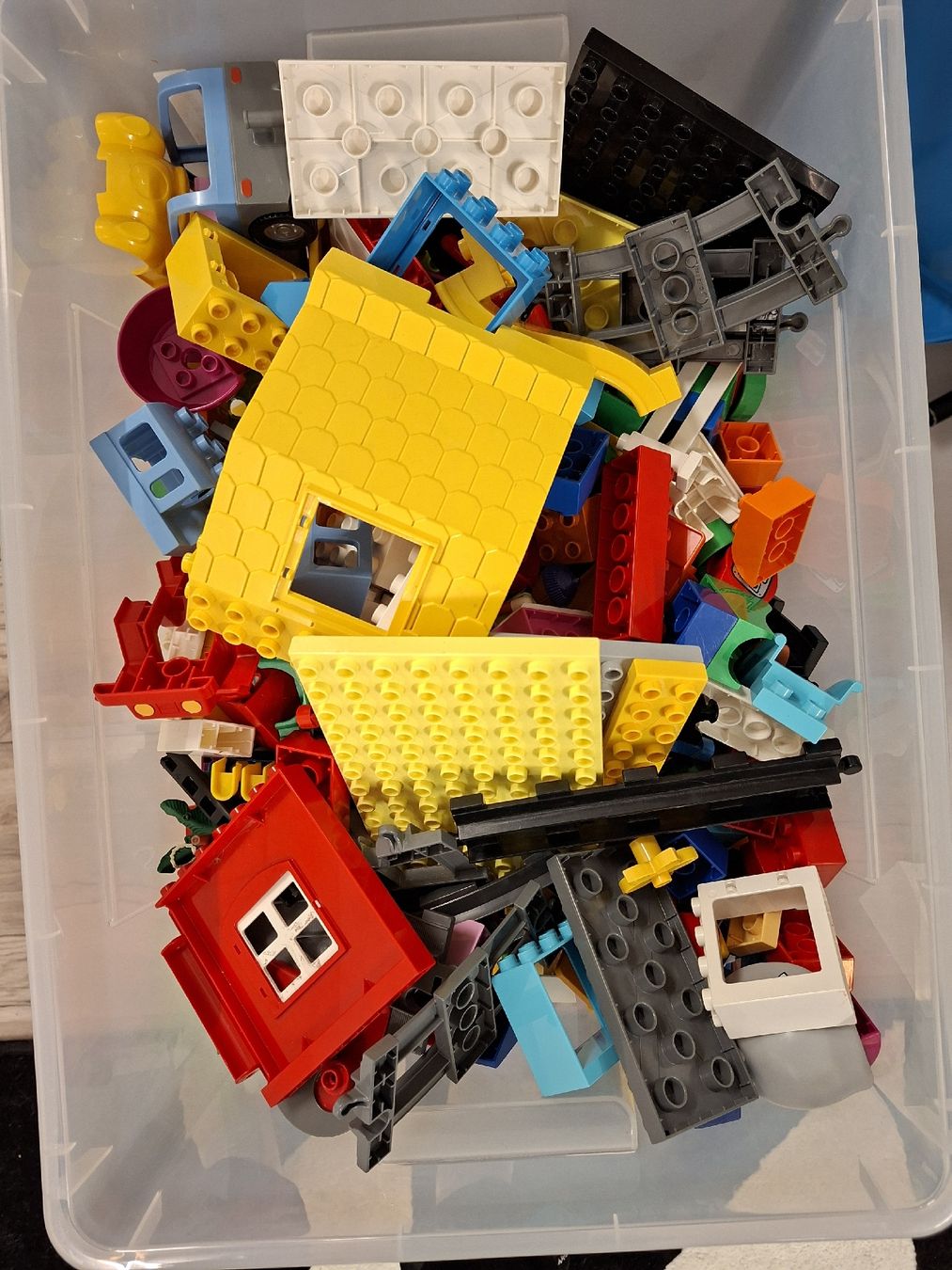 Lego Giocattoli: 17 kg Lego Duplo – Usato da Klingnau venduto da Kaschira 1