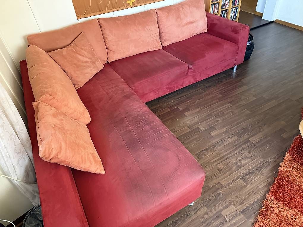 Divani: Ecksofa  weinrot, Alcantara – Usato da Feuerthalen venduto da man_yc7y 2