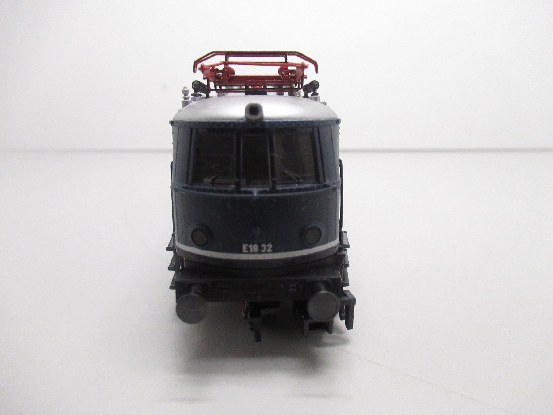 Trix Modelleisenbahnen: Trix 22451 E-Lok BR E18 Deutsche Bundesbahn Digital Sound DC – Gebraucht aus Basel von mhmarken 3