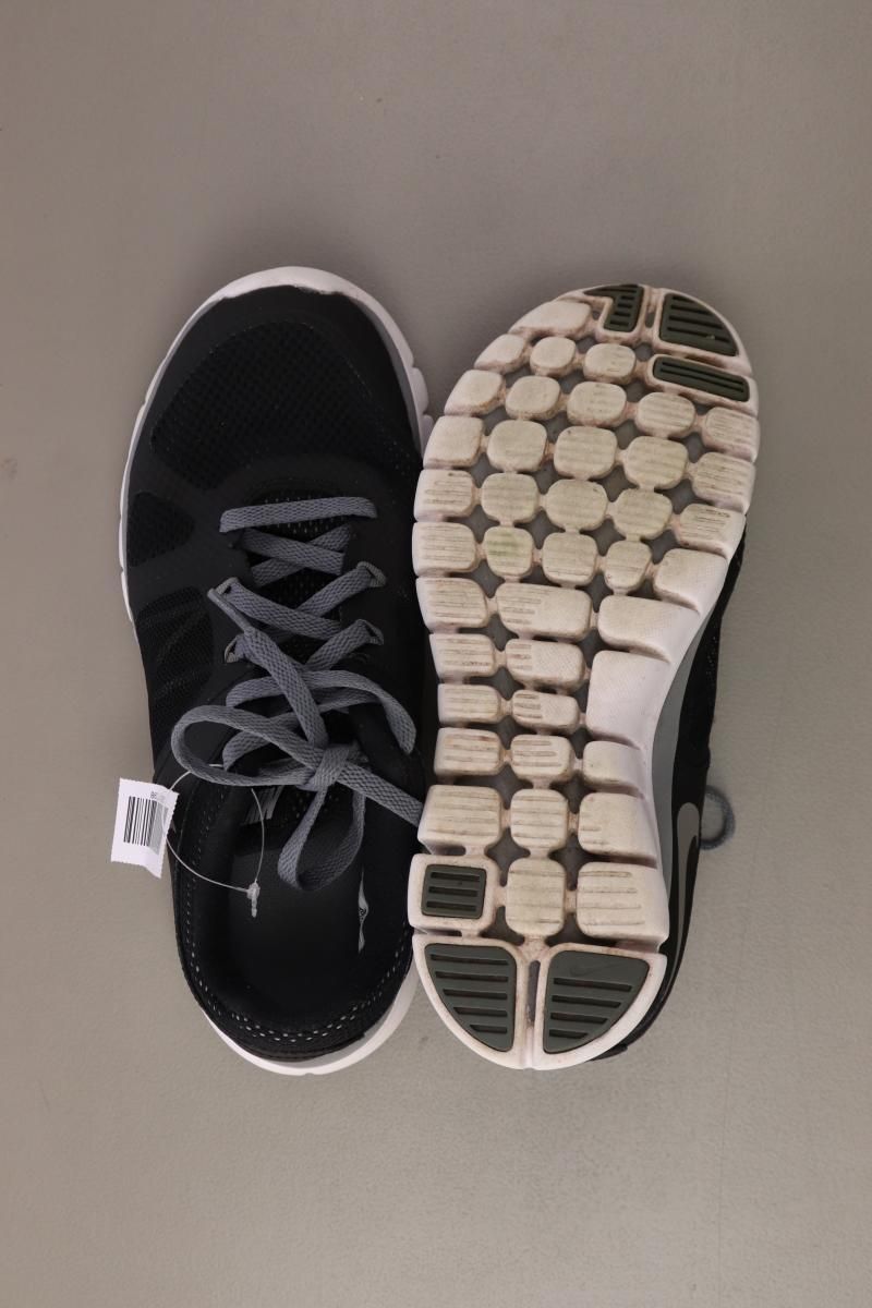 Scarpe da donna: Nike Sneaker Gr. 36,5 schwarz – Usato da Neustadt an der Waldnaab venduto da SecondLifeFashion 3